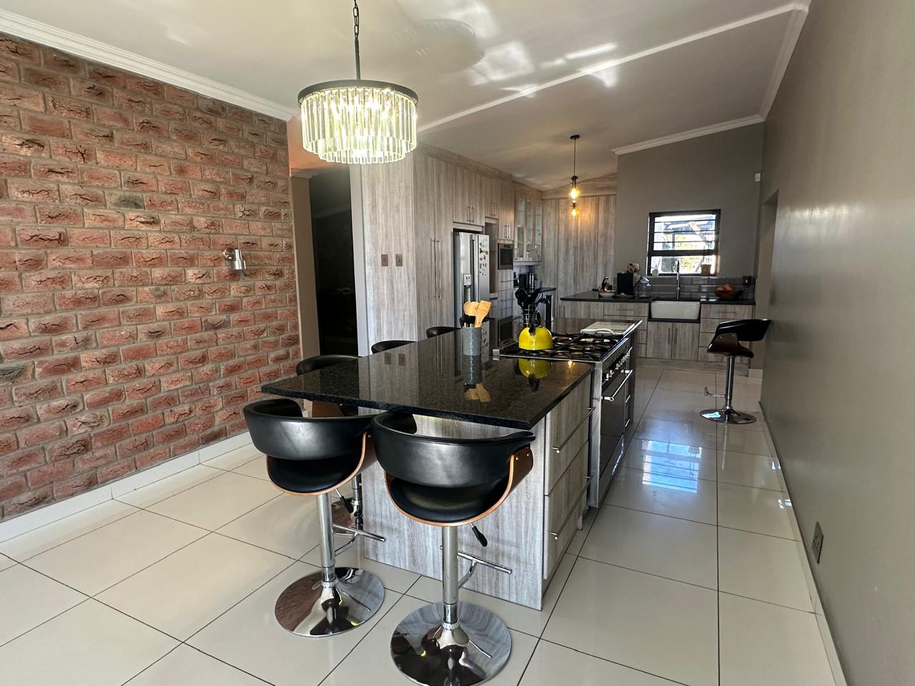 4 Bedroom Property for Sale in Bothasrus Eastern Cape